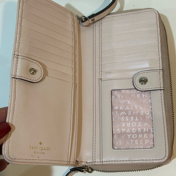 Kate Spade Blush Wristlet zip around wallet large clutch - Picture 3 of 6